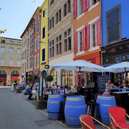 Entrez En Lice, Face A La Cite Vue Sublime Apartman