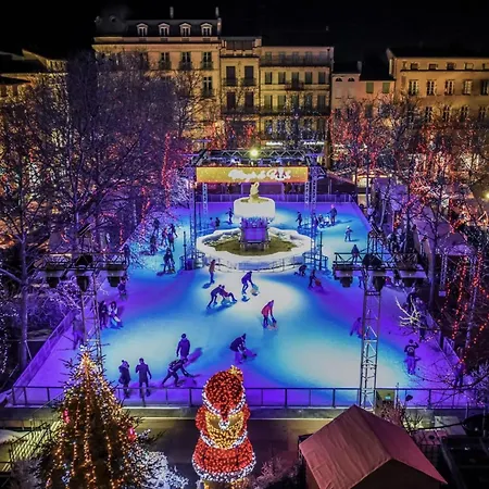 Entrez En Lice, Face A La Cite Vue Sublime *