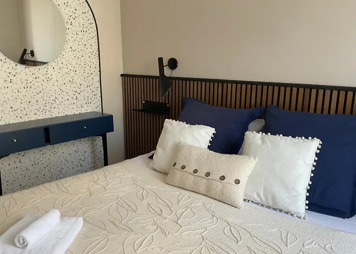 Entrez En Lice, Face A La Cite Vue Sublime * قرقشونه