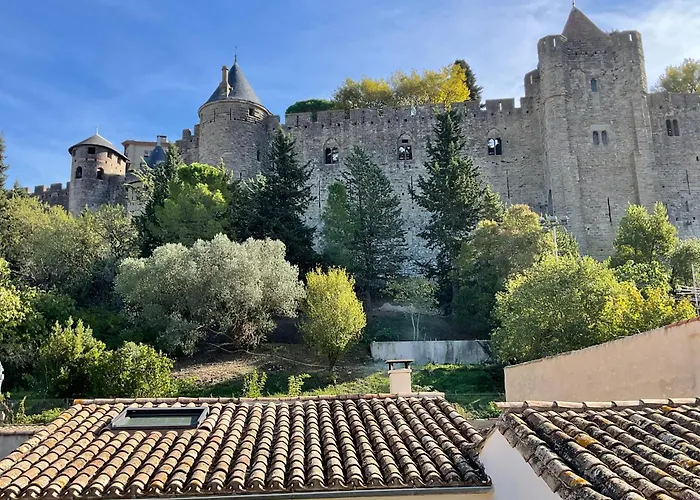 Entrez En Lice, Face A La Cite Vue Sublime قرقشونه